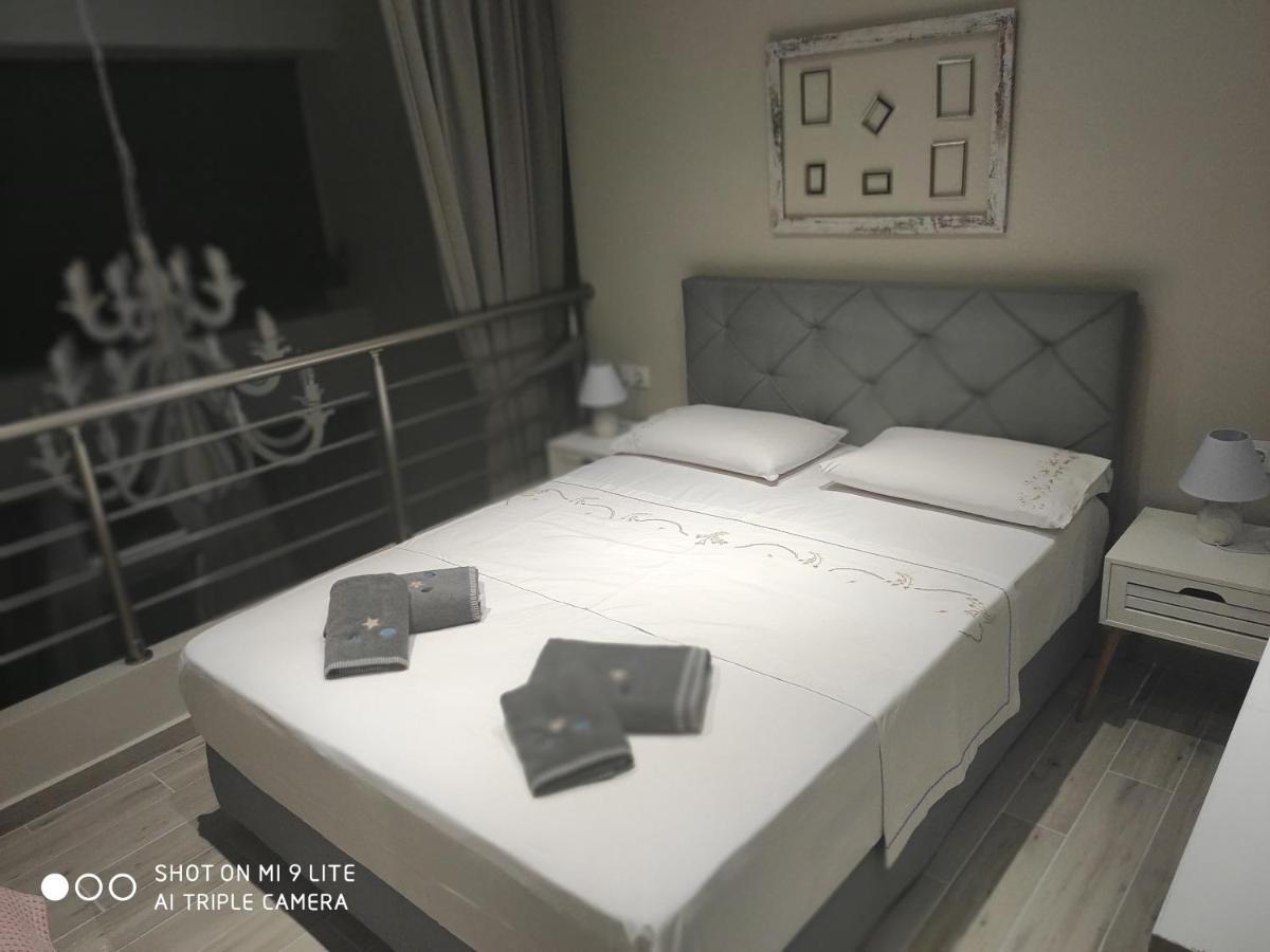 Kamares Suites Nea Kallikrateia Exterior foto